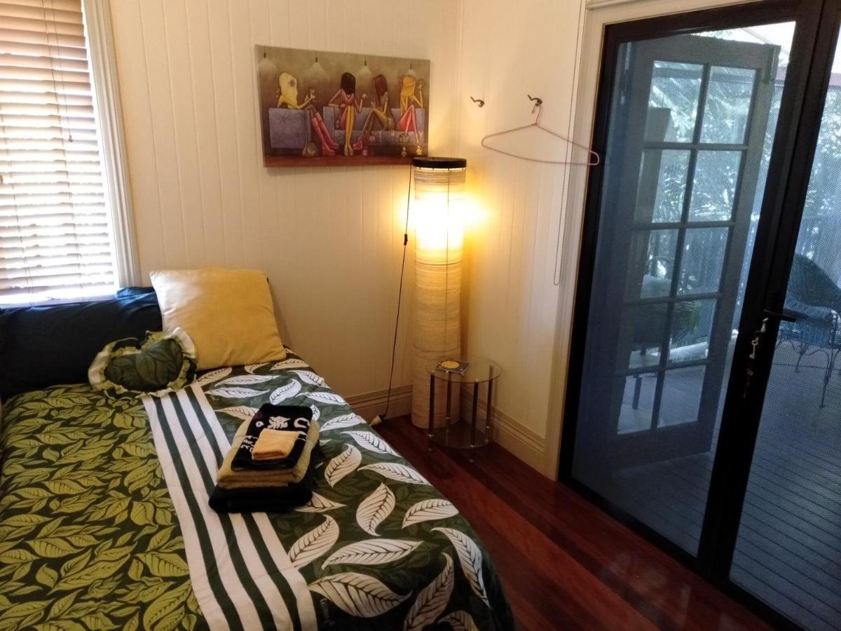 Homestay At Julie'S Кэрнс Экстерьер фото
