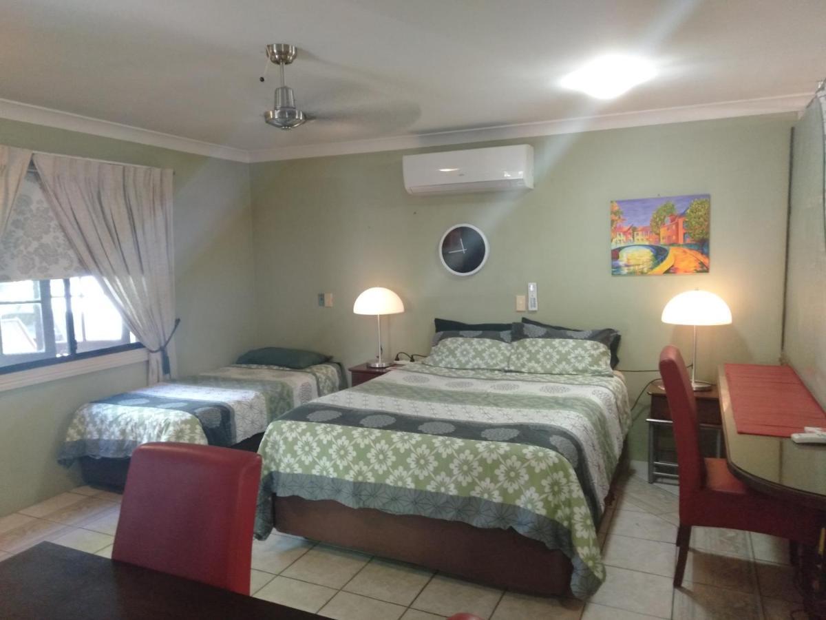 Homestay At Julie'S Кэрнс Экстерьер фото