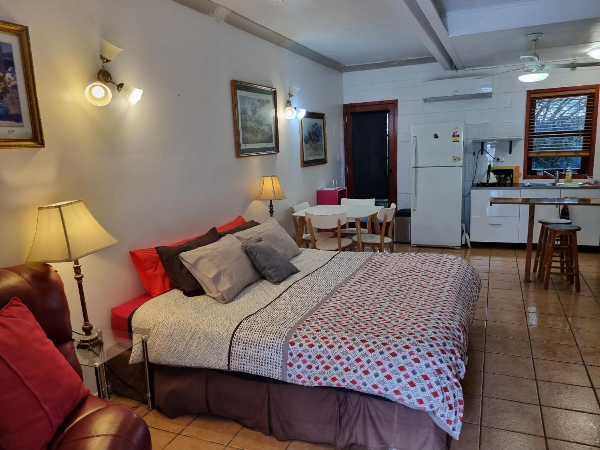 Homestay At Julie'S Кэрнс Экстерьер фото